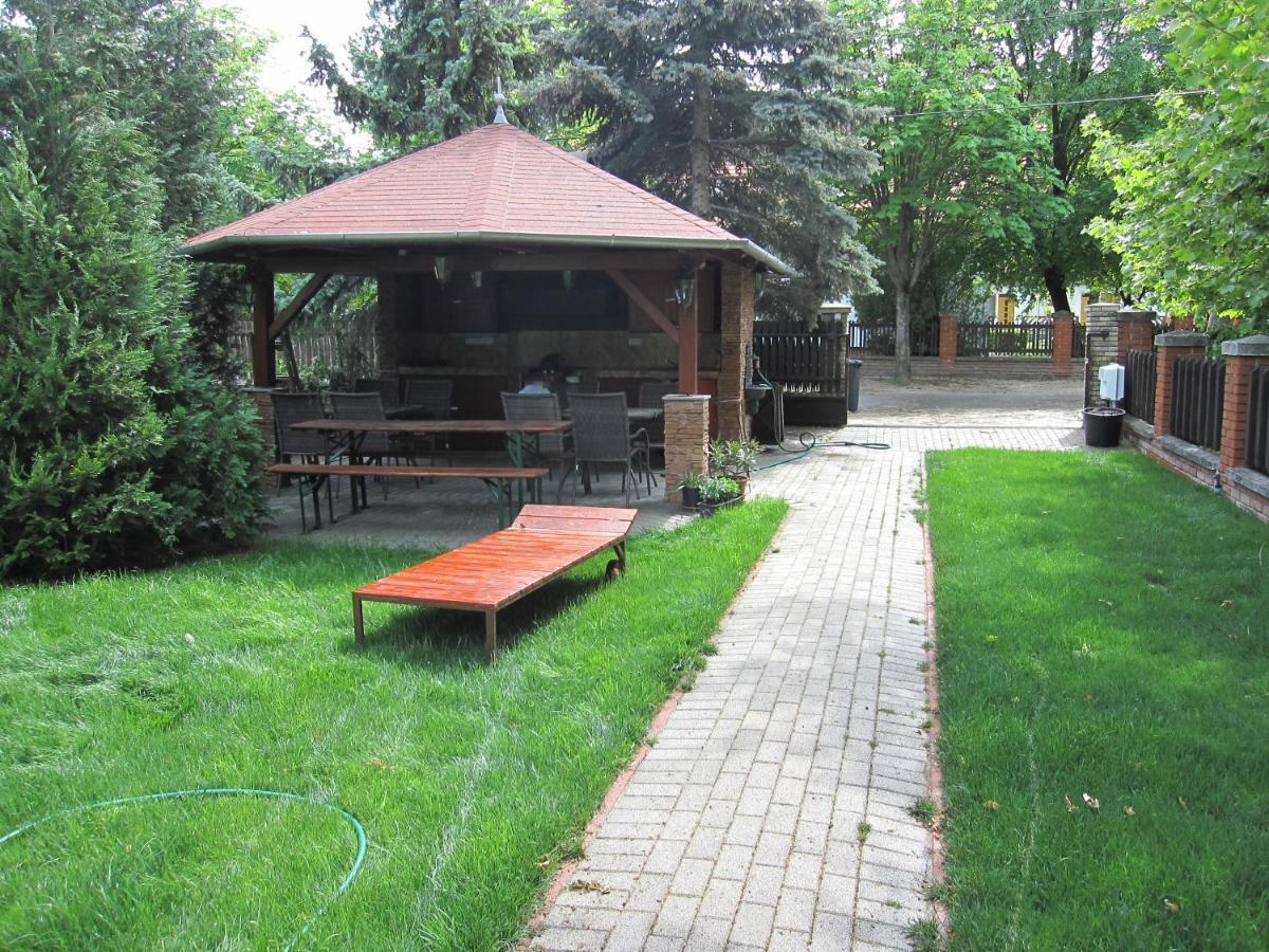 Apartament Zrinyi Haz Szántód Zewnętrze zdjęcie